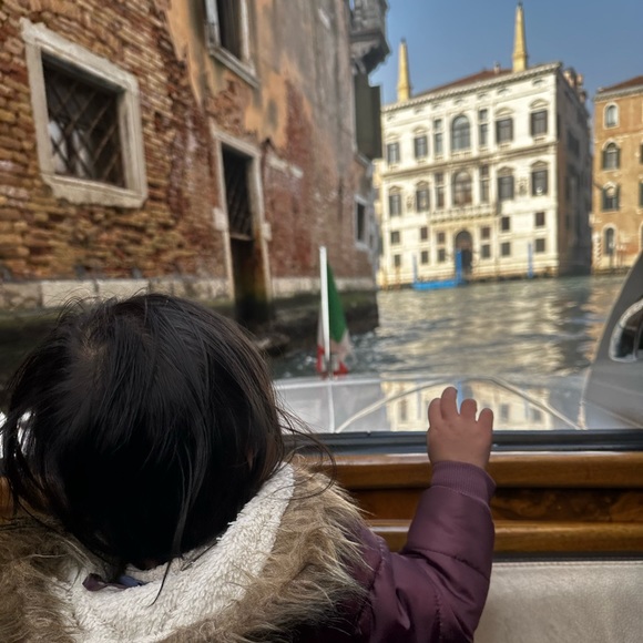 Meet Your Hipster Ambassador, Mila Grace - Picture 8 of 12